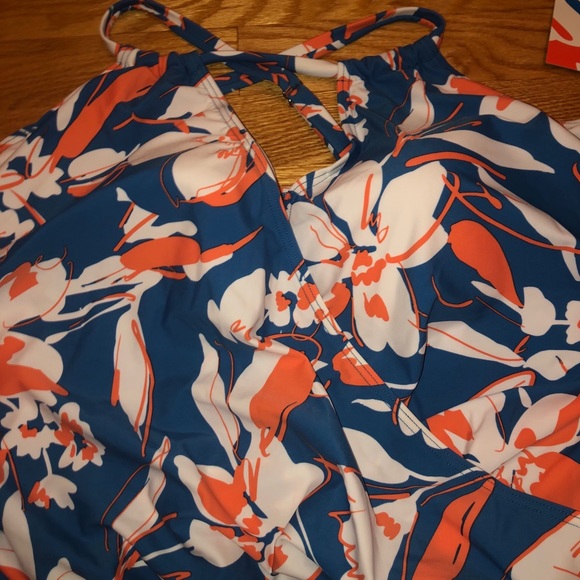Sun & Sea Floral One Piece - Picture 3 of 7
